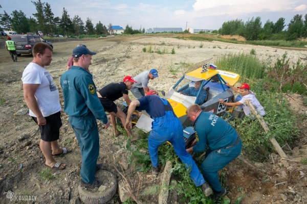 На трассе АСК «БЕРЕЗОВСКИЙ» вновь состоялись соревнования по автокроссу