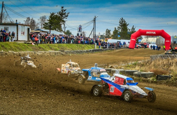 Победный рывок за звание чемпиона // Финал чемпионата УрФО по автокроссу.